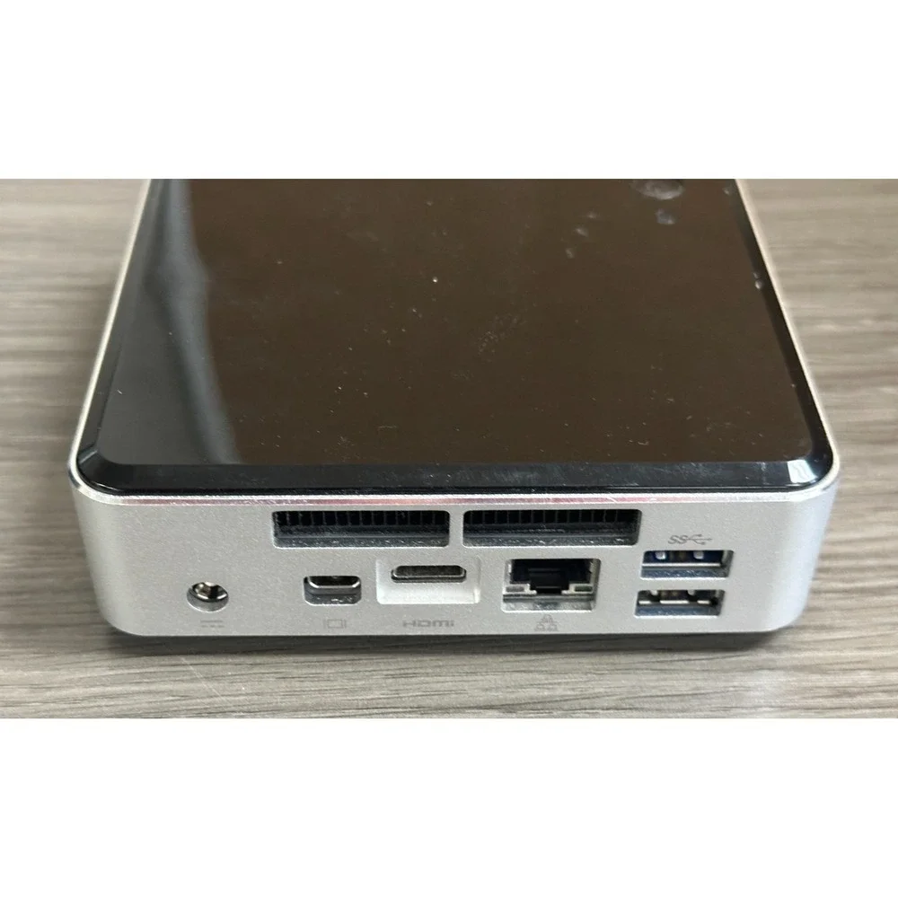 Intel D34010WYK Intel Core i3 Mini PC SSD Windows Complete with Cord Tested
